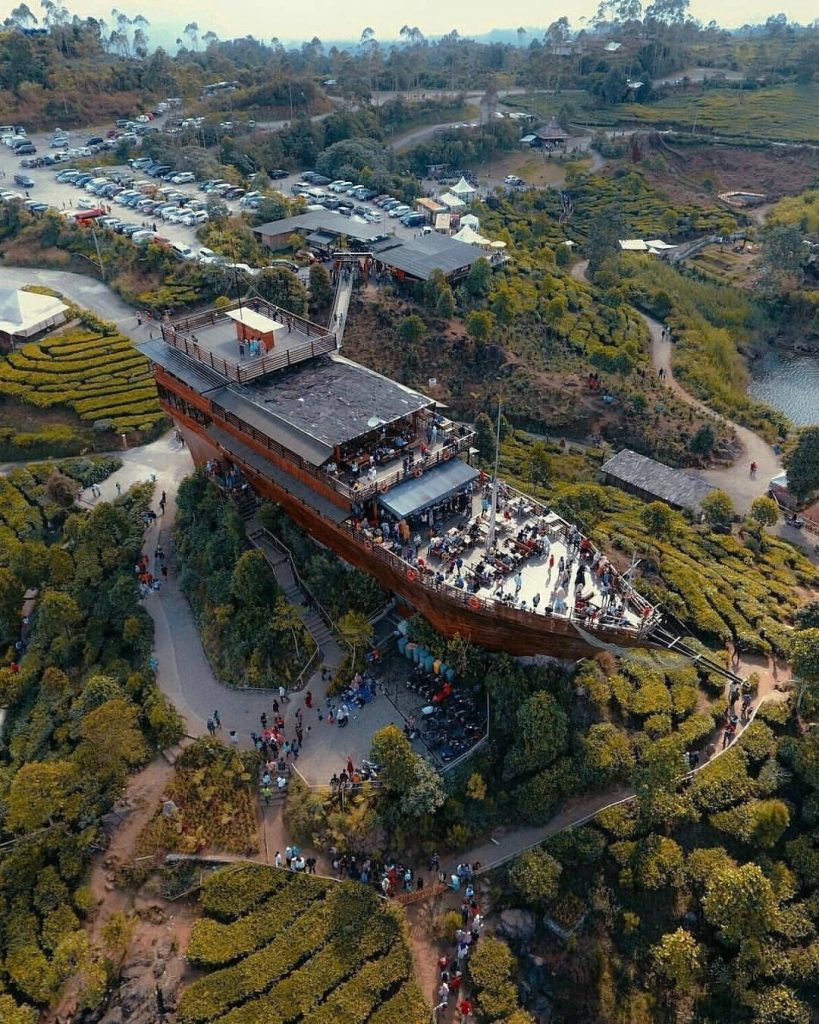 Pesona 5 Kafe di Bandung dengan Interior dan Eksterior yang Menarik