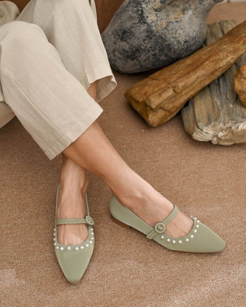 brand flat shoes lokal