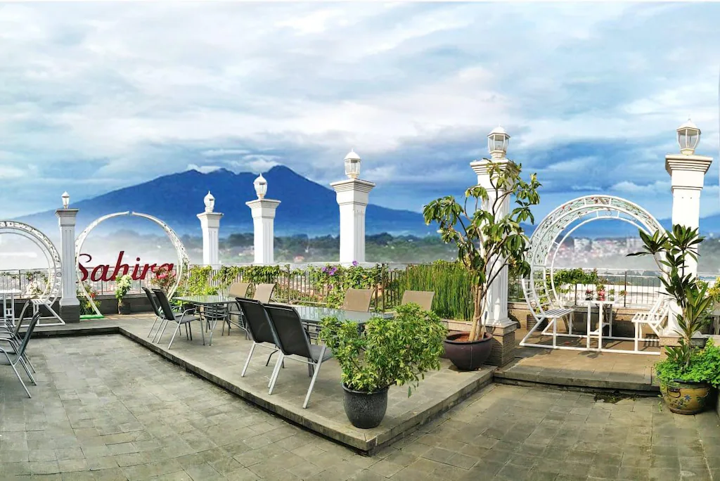 Hotel Sahira
